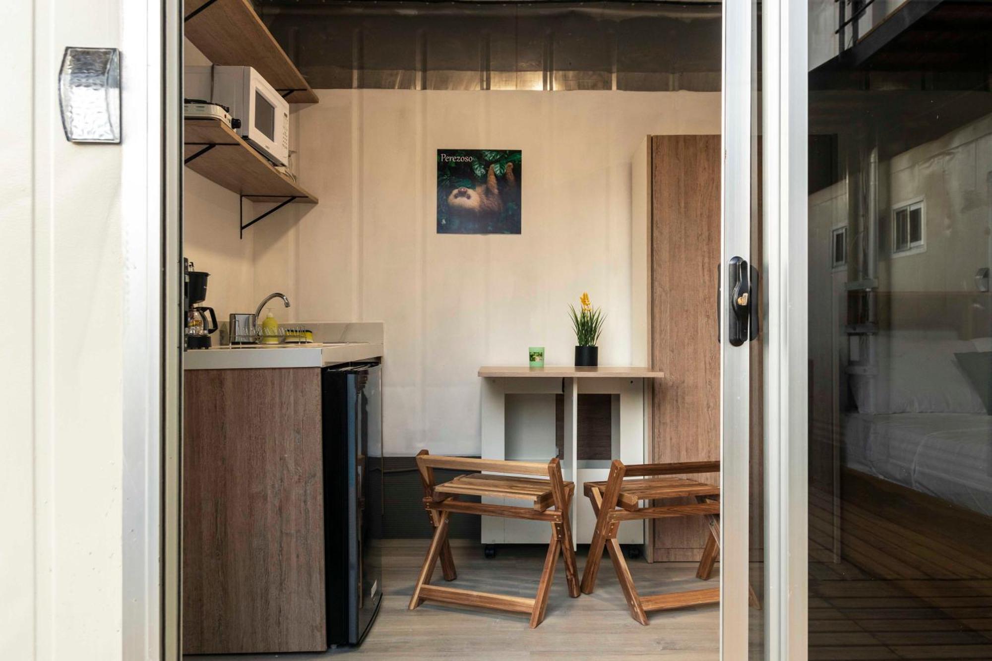 Emi'S Place Container Living Uvita Eksteriør billede